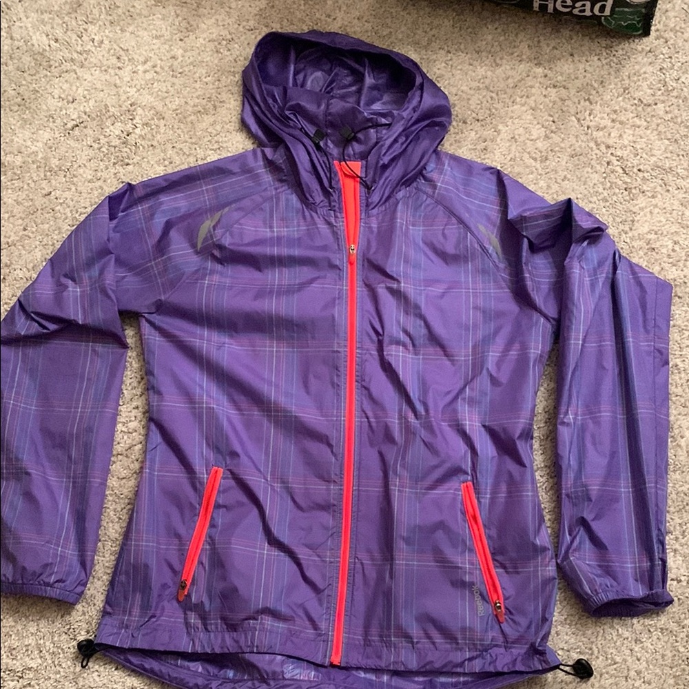 Reebok Purple rain Jacket with Hood and Water-Resistant Finish